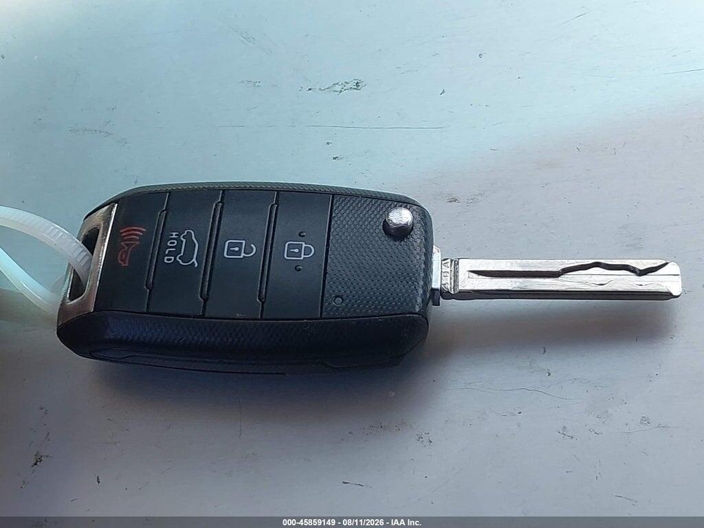 KNDJP3A52F7791868 2015 KIA SOUL photo no. 11