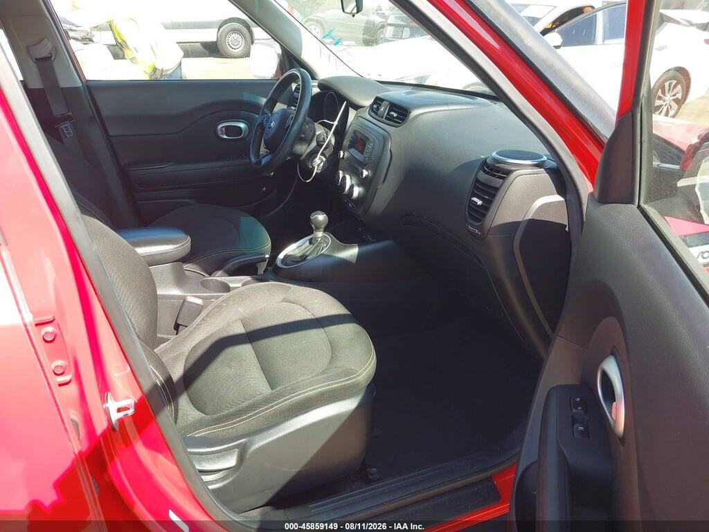 KNDJP3A52F7791868 2015 KIA SOUL photo no. 5