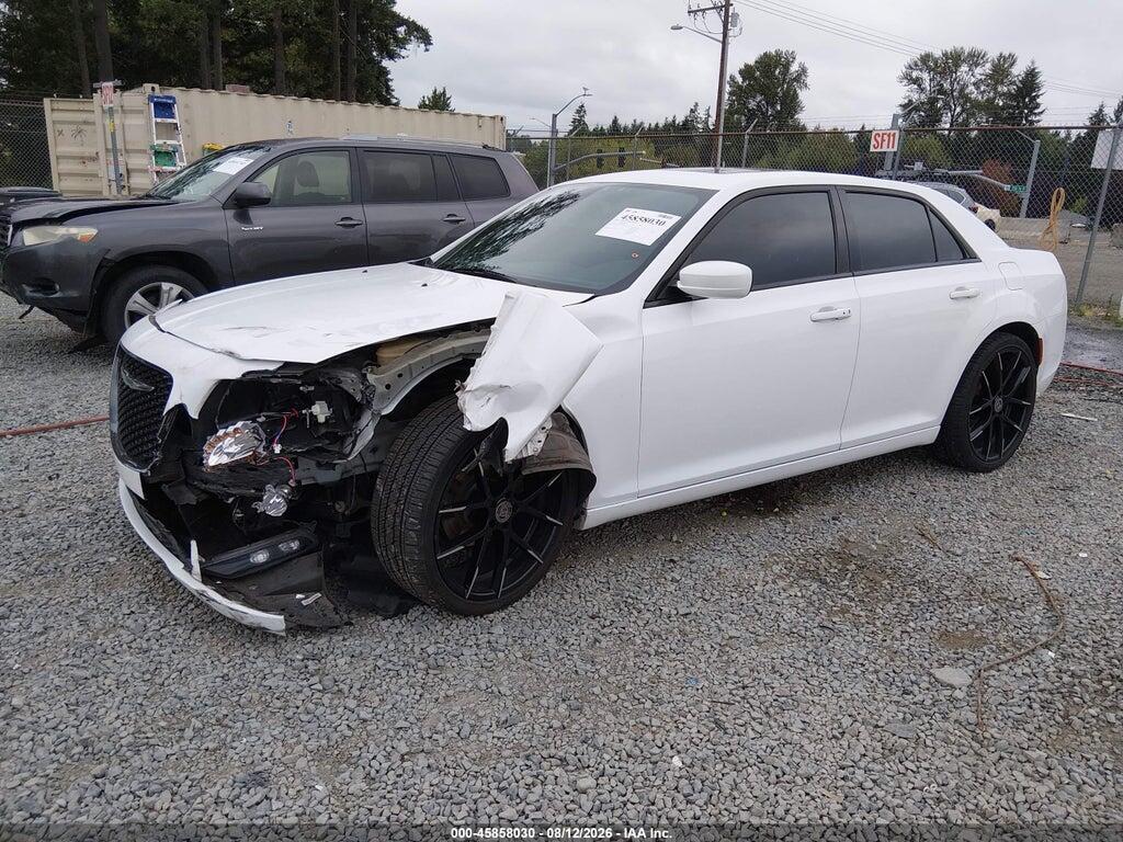 2C3CCABG9FH837472 2015 CHRYSLER 300 photo no. 2