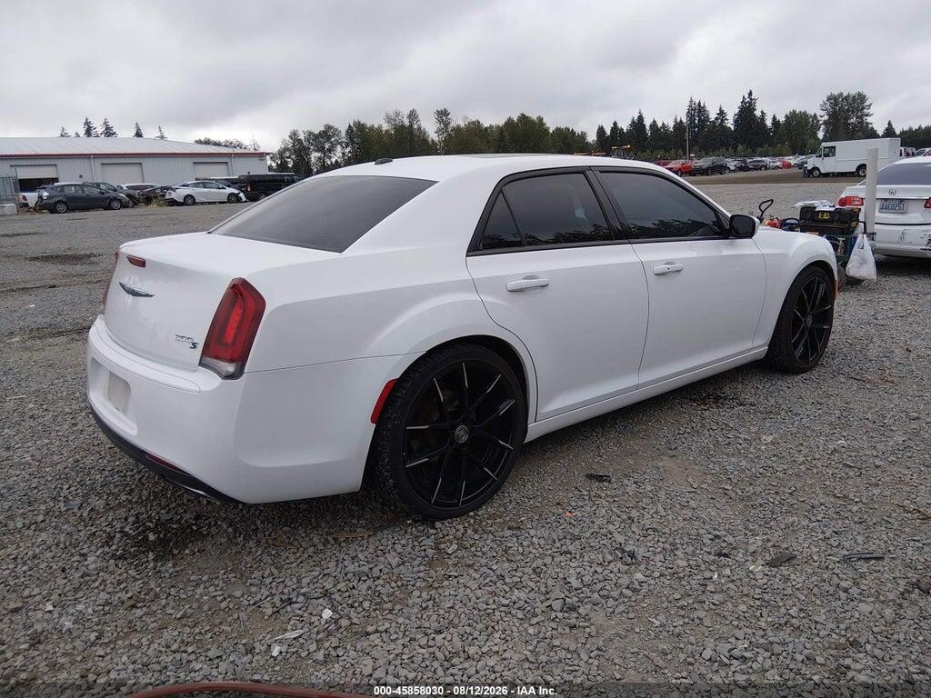 2C3CCABG9FH837472 2015 CHRYSLER 300 photo no. 4