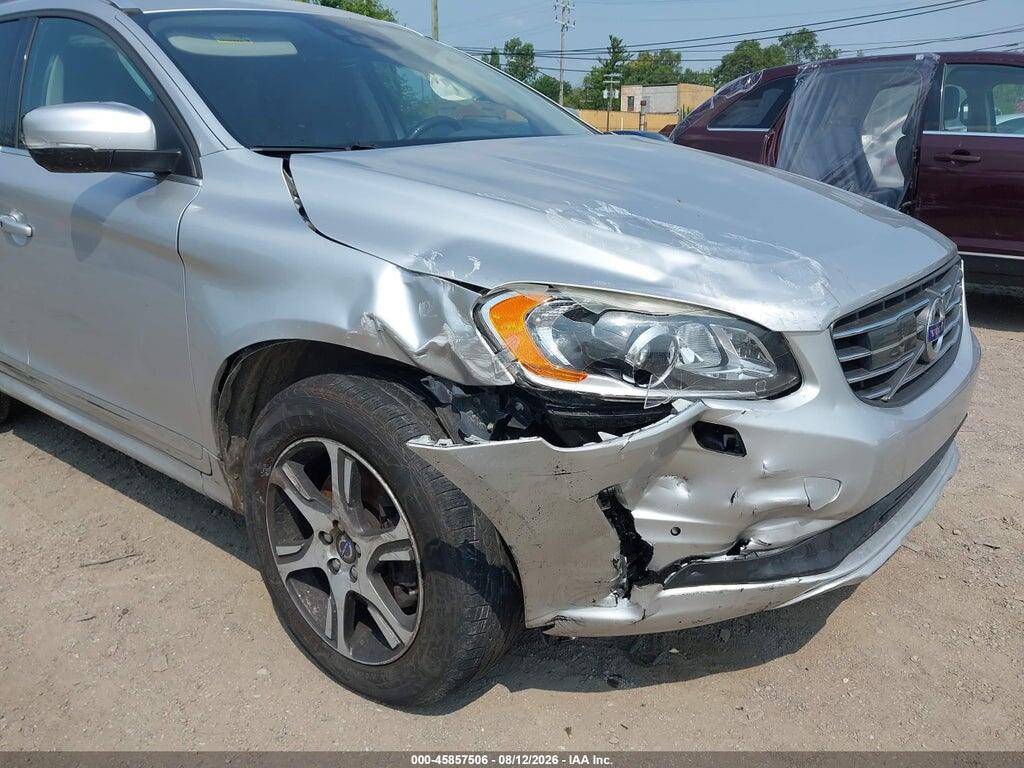 YV4902RM3F2753184 2015 VOLVO XC60 photo no. 6