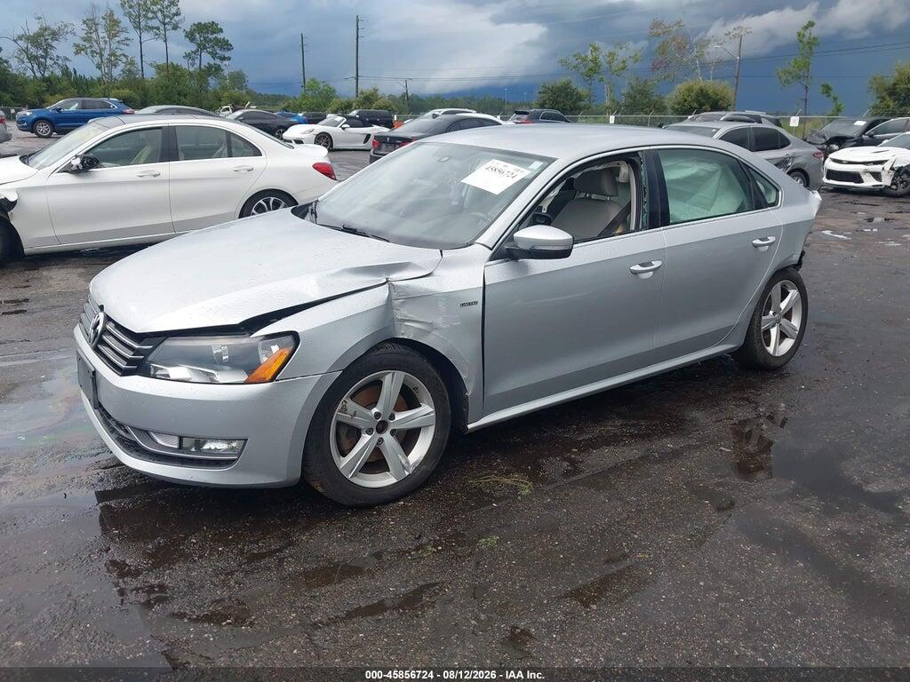 1VWAT7A33FC118139 2015 VOLKSWAGEN PASSAT photo no. 2