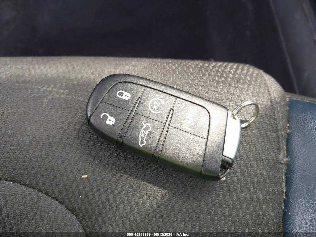 1C3CCCBB3FN500352 2015 CHRYSLER 200 photo no. 11