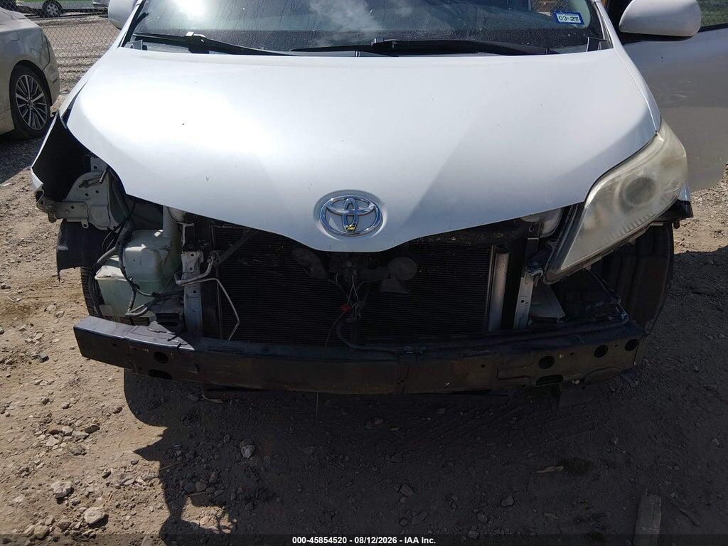 5TDYK3DC7FS665468 2015 TOYOTA SIENNA photo no. 6