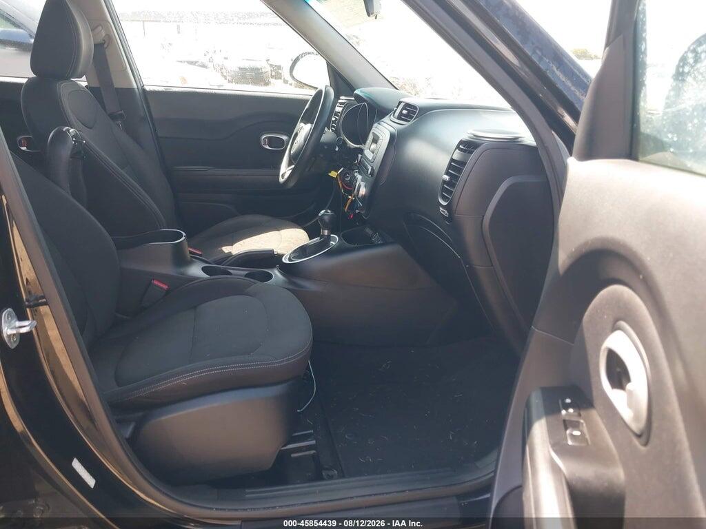 KNDJN2A24F7814976 2015 KIA SOUL photo no. 5