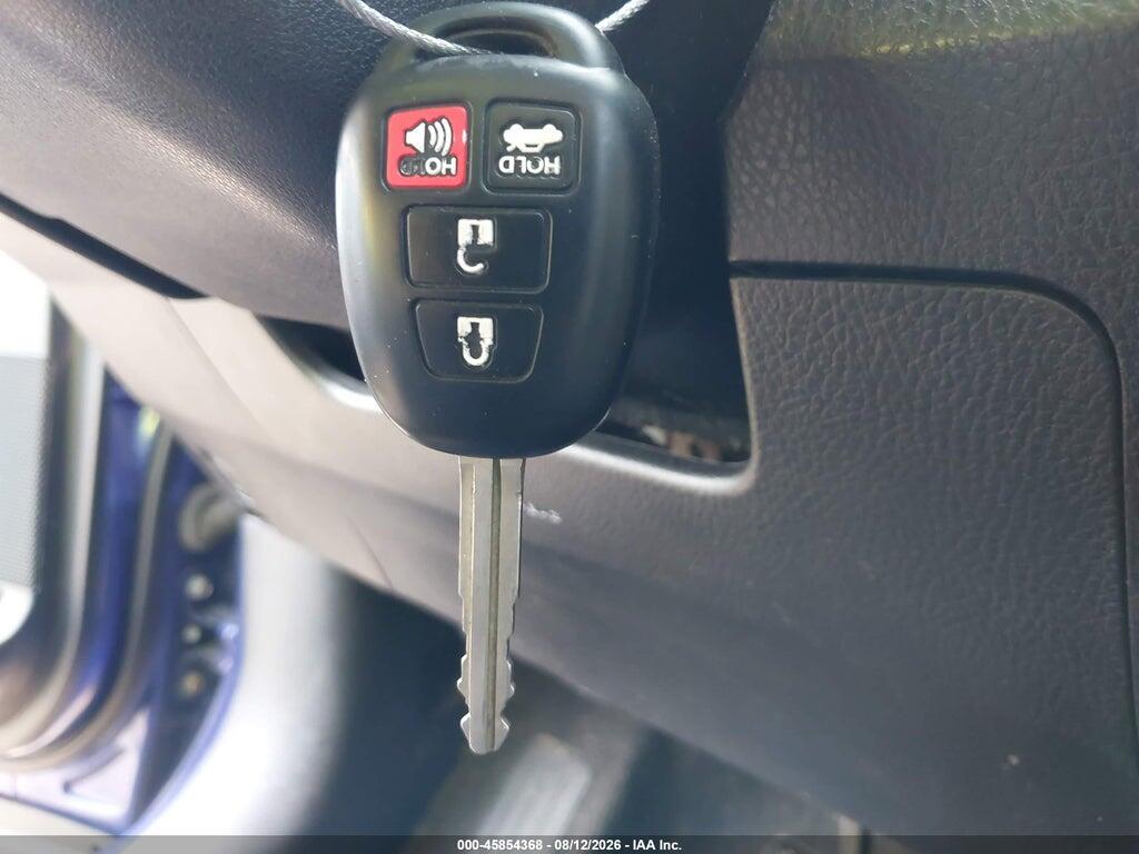 2T3RFREV8FW346770 2015 TOYOTA RAV4 photo no. 11