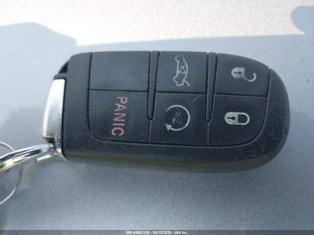 1C3CCCDG5FN523981 2015 CHRYSLER 200 photo no. 11