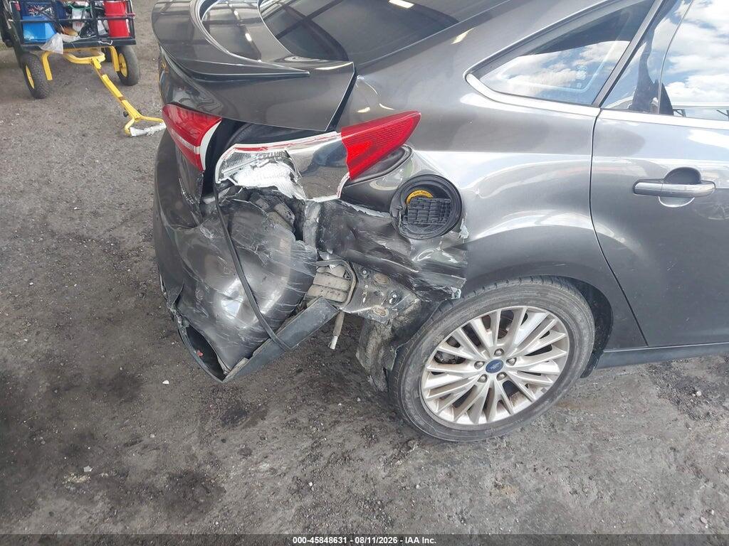 1FADP3J26FL268613 2015 FORD FOCUS photo no. 12