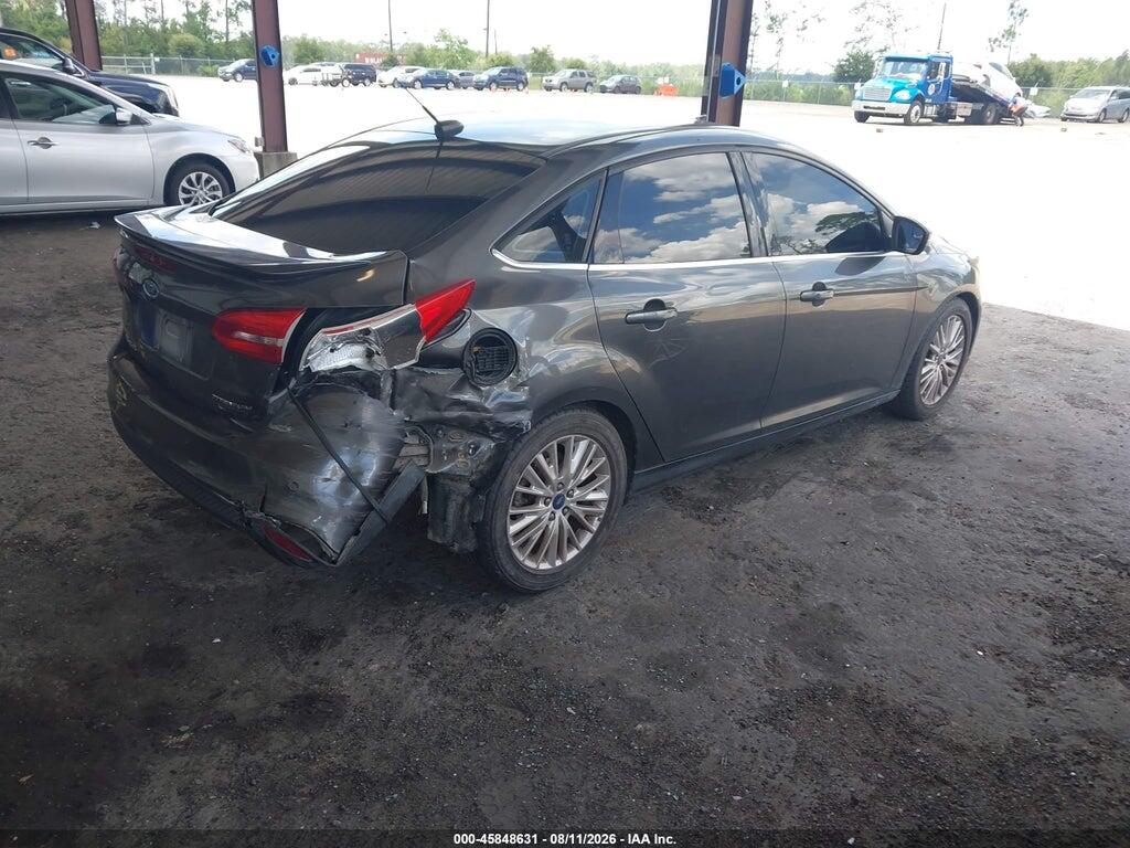 1FADP3J26FL268613 2015 FORD FOCUS photo no. 4