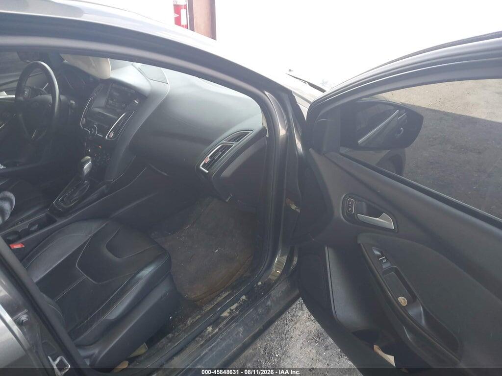 1FADP3J26FL268613 2015 FORD FOCUS photo no. 5