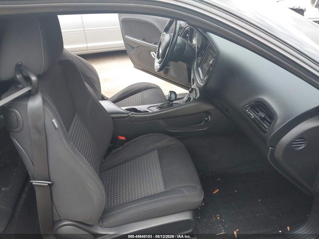 2C3CDZAG8FH804847 2015 DODGE CHALLENGER photo no. 5
