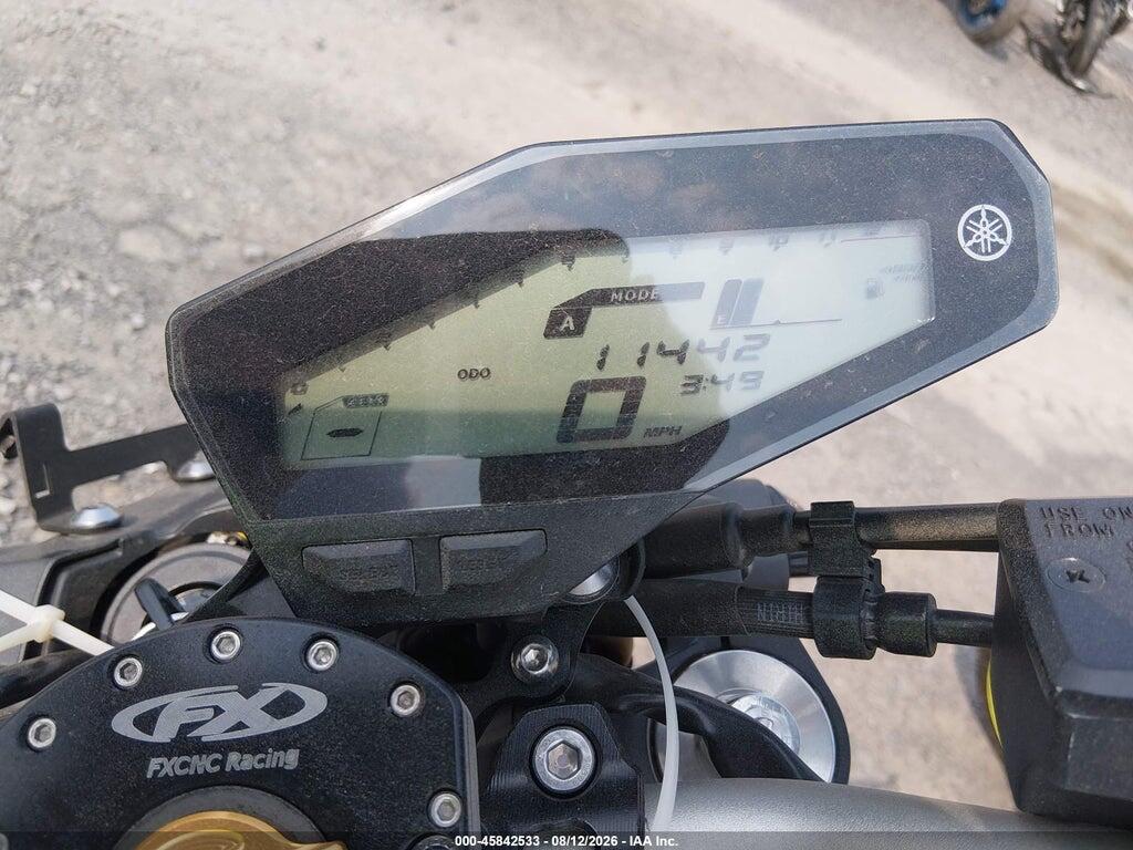 JYARN33EXFA007294 2015 YAMAHA FZ09 photo no. 7