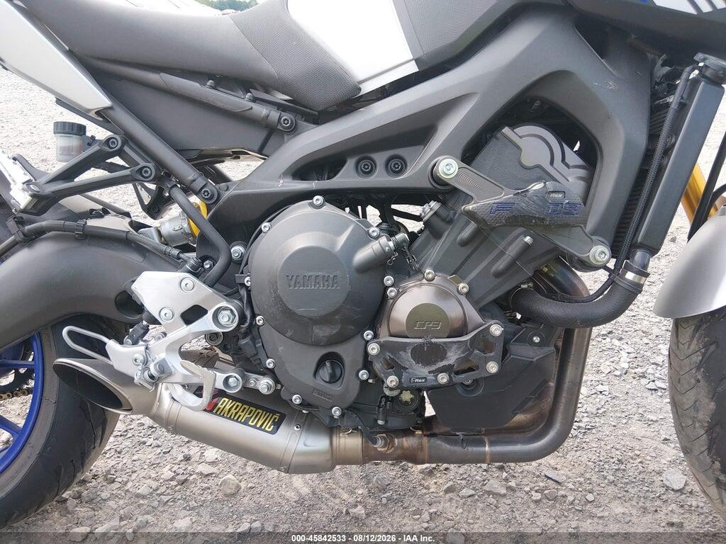 JYARN33EXFA007294 2015 YAMAHA FZ09 photo no. 8