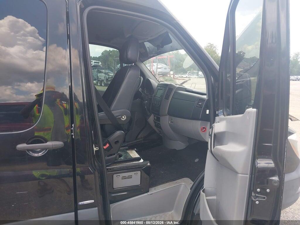 WDZPE8DC9FP140695 2015 MERCEDES-BENZ SPRINTER 2500 photo no. 5
