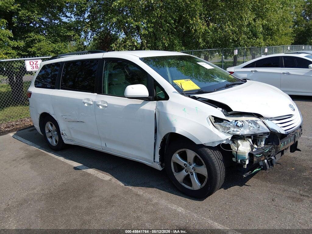 5TDKK3DC6FS618597 2015 TOYOTA SIENNA photo no. 1