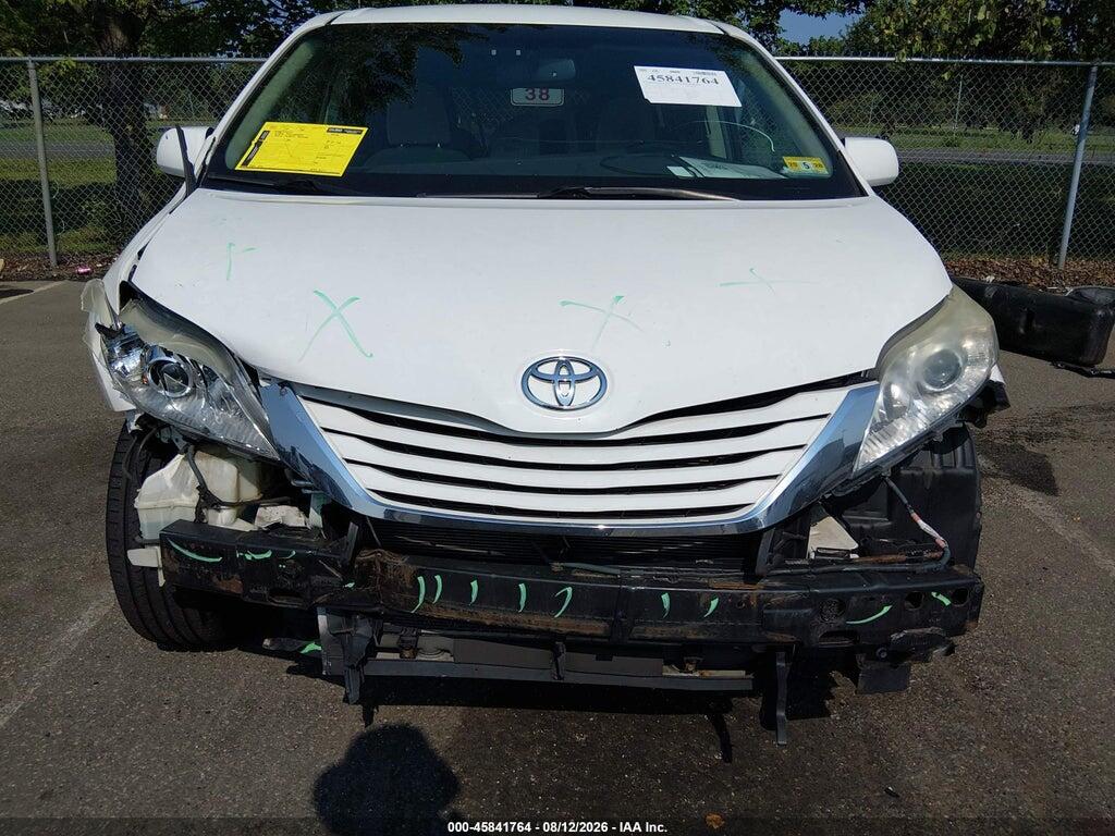 5TDKK3DC6FS618597 2015 TOYOTA SIENNA photo no. 12