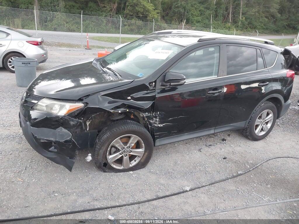 2T3RFREV9FW397727 2015 TOYOTA RAV4 photo no. 2