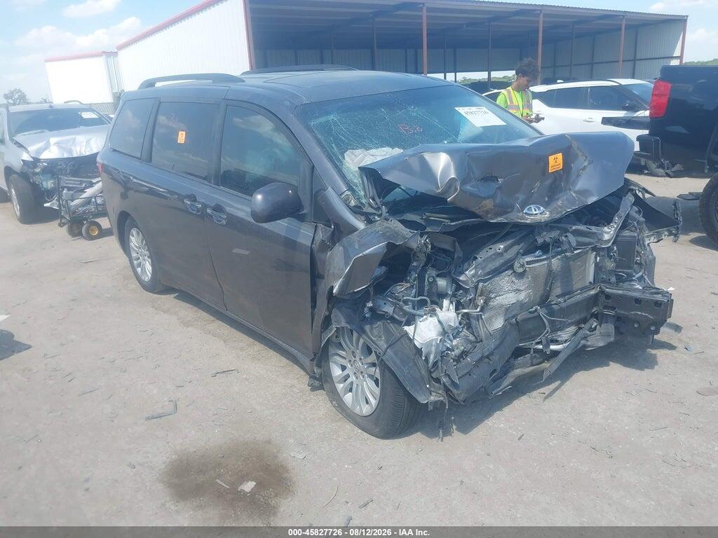 5TDYK3DC9FS545655 2015 TOYOTA SIENNA photo no. 1