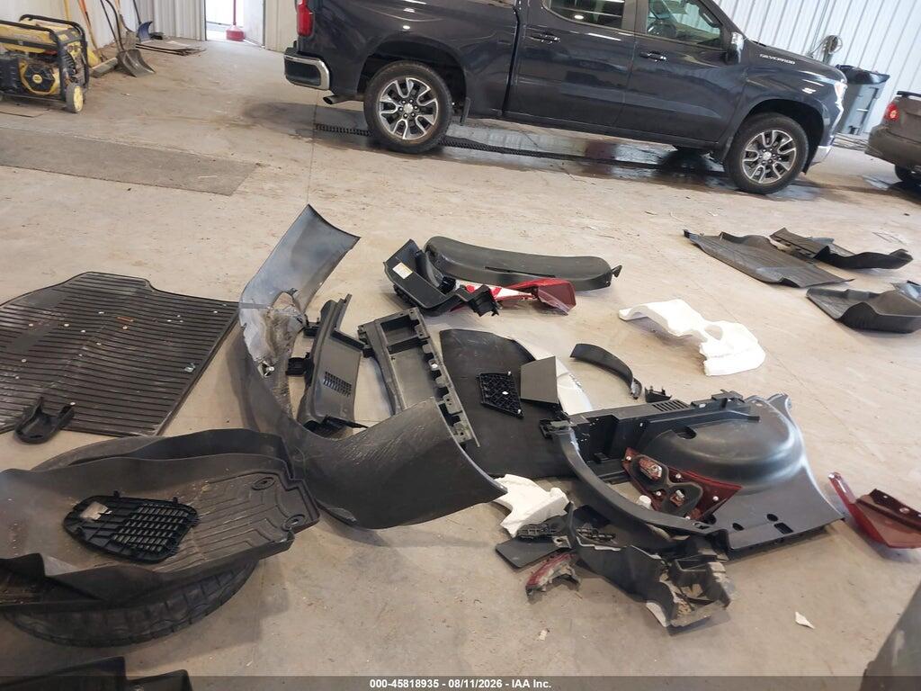 2T3RFREV8FW327300 2015 TOYOTA RAV4 photo no. 10