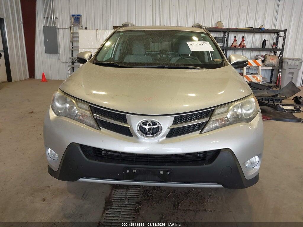 2T3RFREV8FW327300 2015 TOYOTA RAV4 photo no. 11