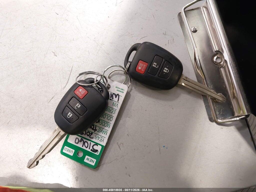 2T3RFREV8FW327300 2015 TOYOTA RAV4 photo no. 9