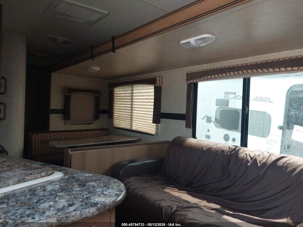 5RXTD2826F1032549 2015 SHADOW CRUISER 27 TRAVEL TRAILER photo no. 8