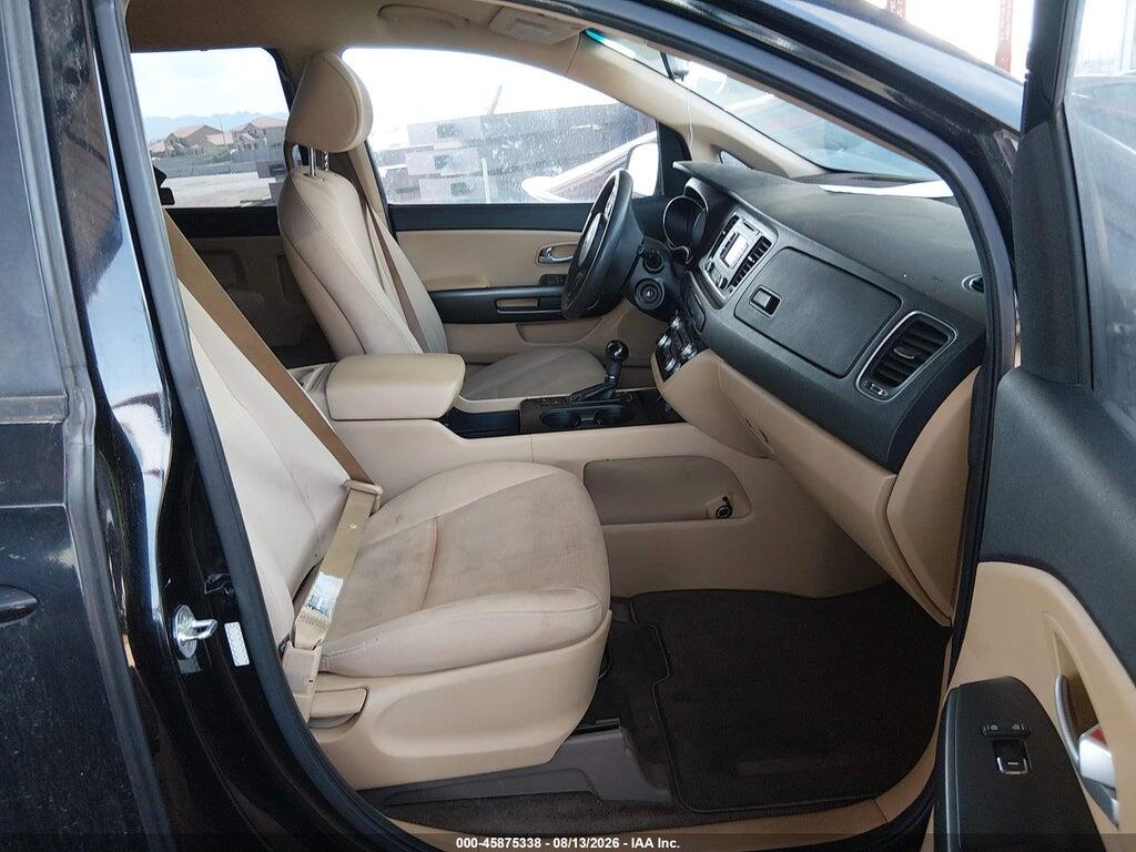 KNDMB5C19G6134266 2016 KIA SEDONA photo no. 5