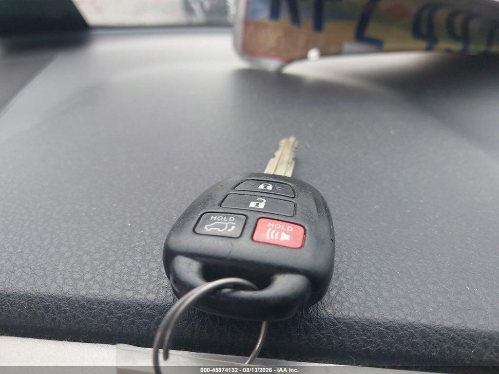 2T3RFREV2GW509446 2016 TOYOTA RAV4 photo no. 11