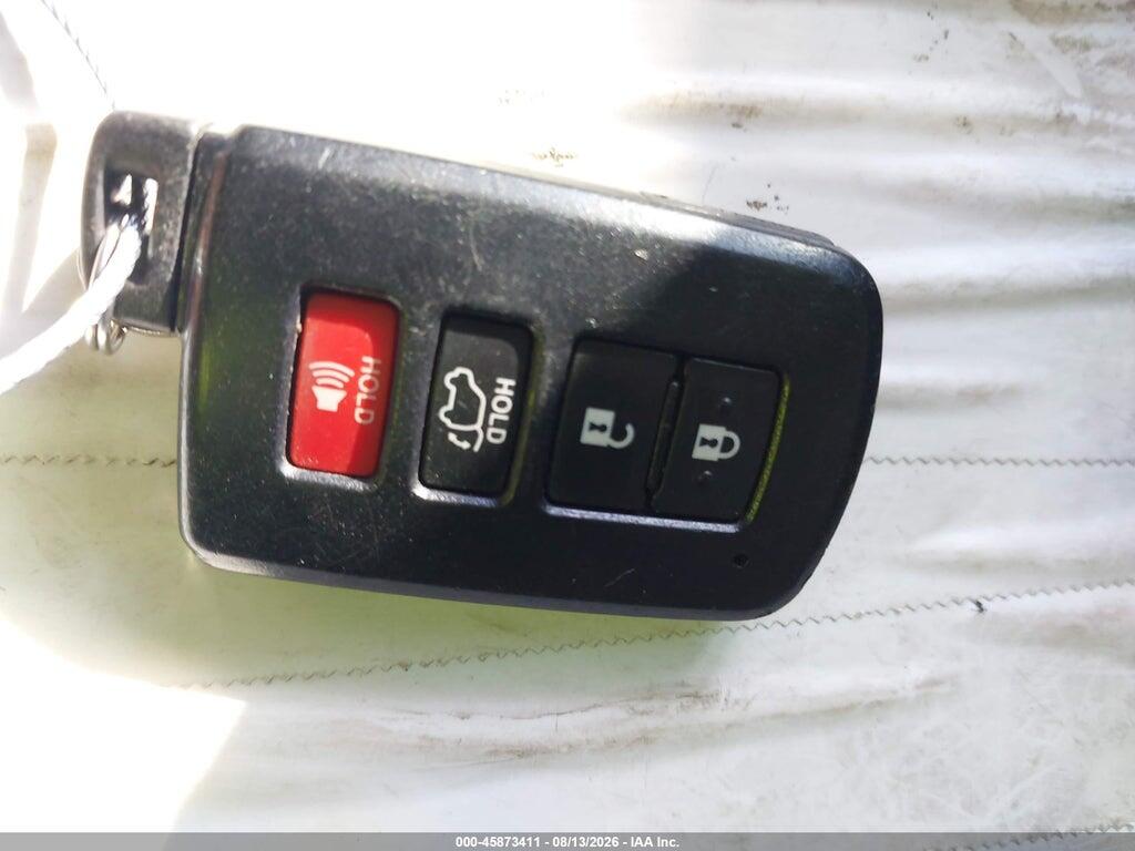 5TDKKRFH3GS122279 2016 TOYOTA HIGHLANDER photo no. 11