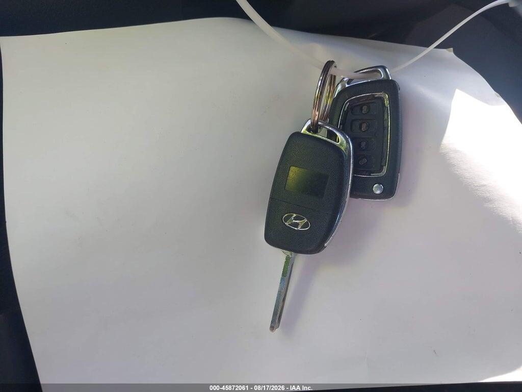 5XYZT3LB3GG317613 2016 HYUNDAI SANTA FE SPORT photo no. 11
