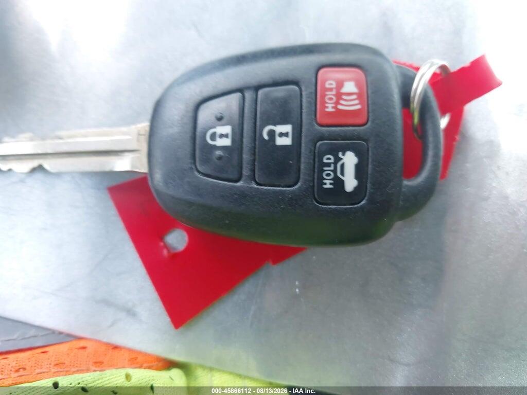 4T1BF1FK1GU528960 2016 TOYOTA CAMRY photo no. 11