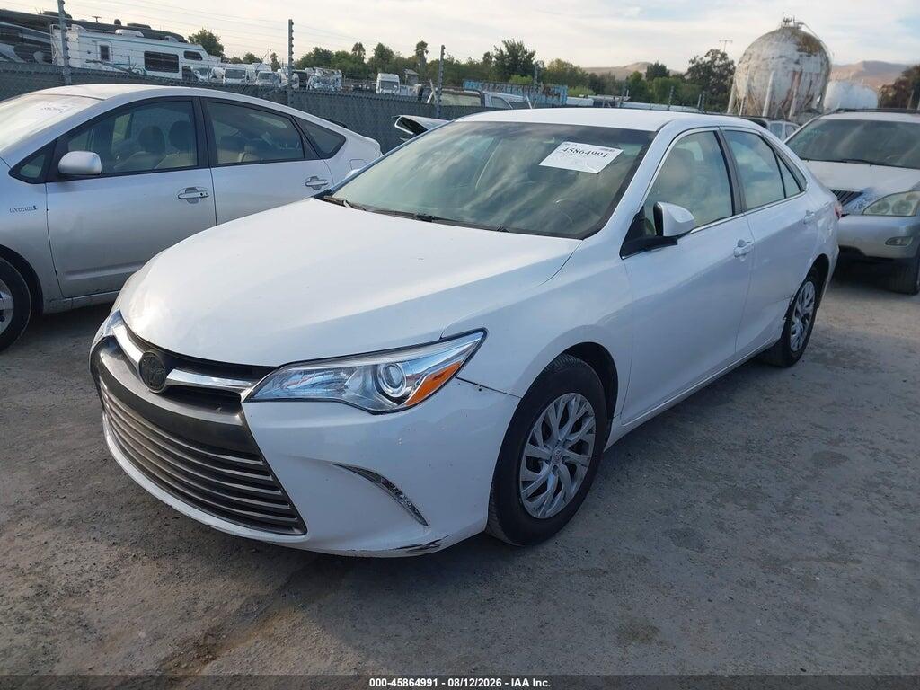 4T1BF1FK0GU555275 2016 TOYOTA CAMRY photo no. 2