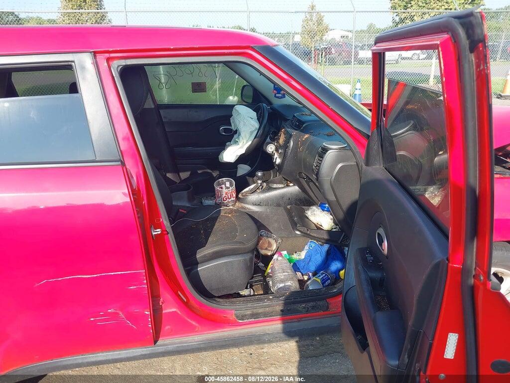 KNDJP3A54G7855121 2016 KIA SOUL photo no. 5
