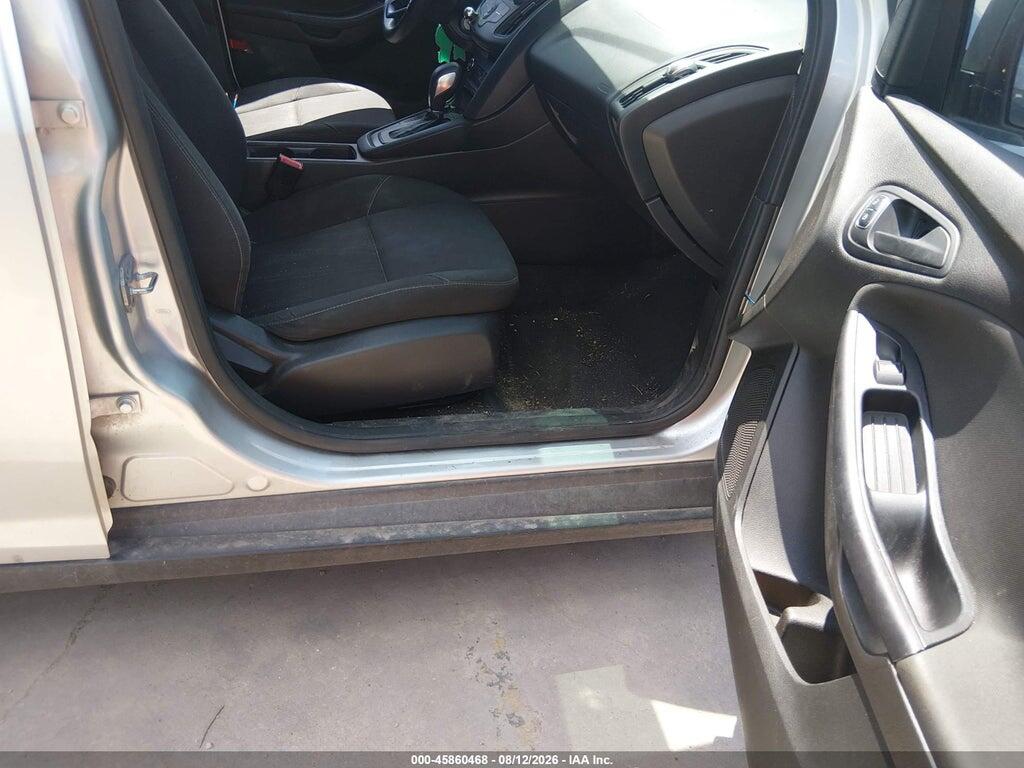1FADP3E2XGL315010 2016 FORD FOCUS photo no. 5