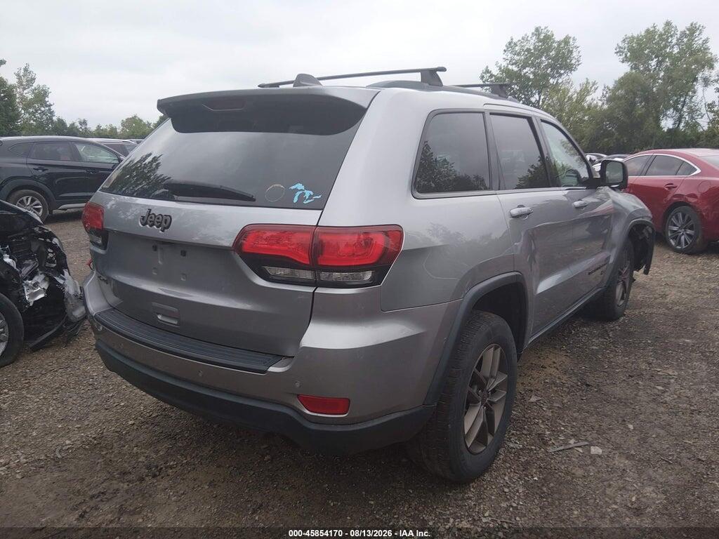1C4RJFAG5GC478569 2016 JEEP GRAND CHEROKEE photo no. 4