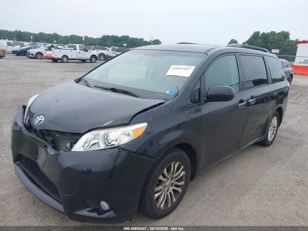 5TDYK3DC3GS750910 2016 TOYOTA SIENNA photo no. 2