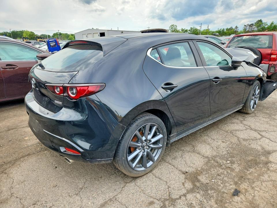 2024 MAZDA 3 PREFERRED — Фото 3 из 12