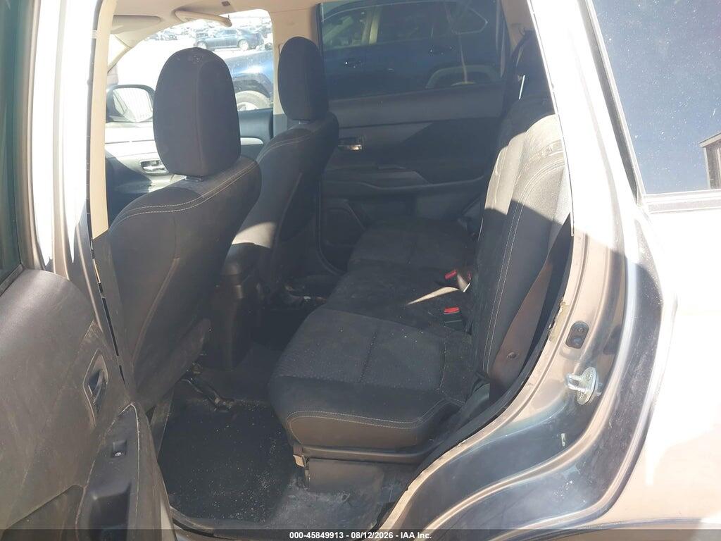 JA4AD2A34GZ013847 2016 MITSUBISHI OUTLANDER photo no. 8