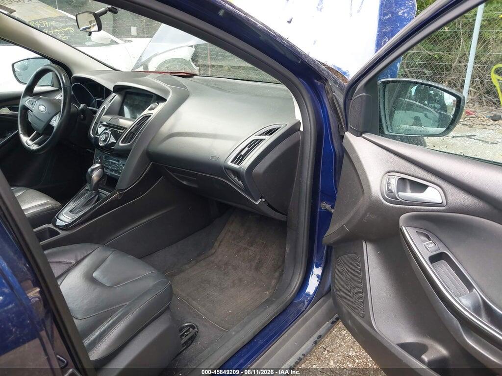 1FADP3J24GL202336 2016 FORD FOCUS photo no. 5
