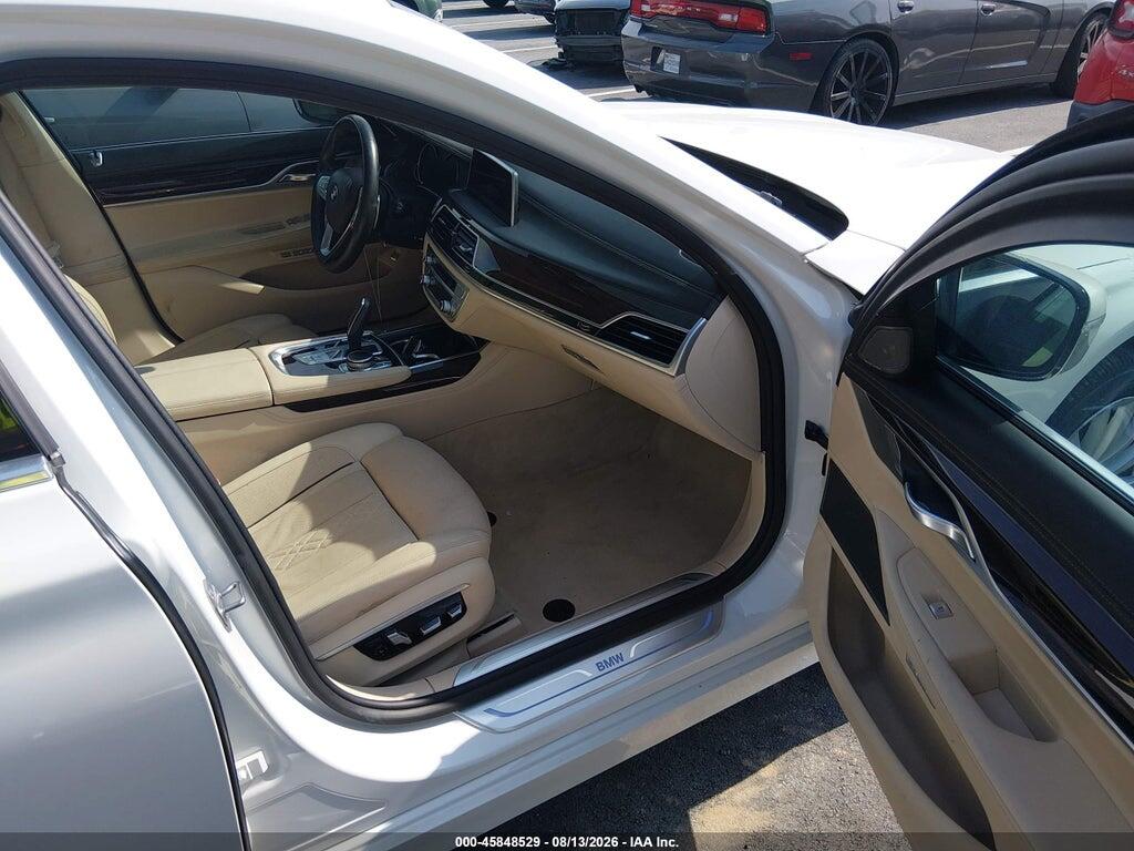 WBA7E2C59GG547351 2016 BMW 740I photo no. 5