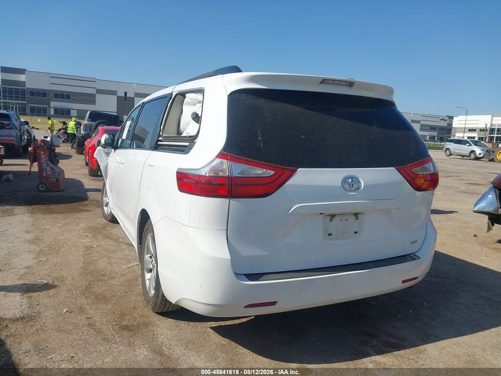 5TDKK3DC2GS750158 2016 TOYOTA SIENNA photo no. 3