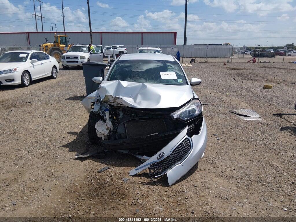 KNAFX5A82G5546879 2016 KIA FORTE photo no. 12