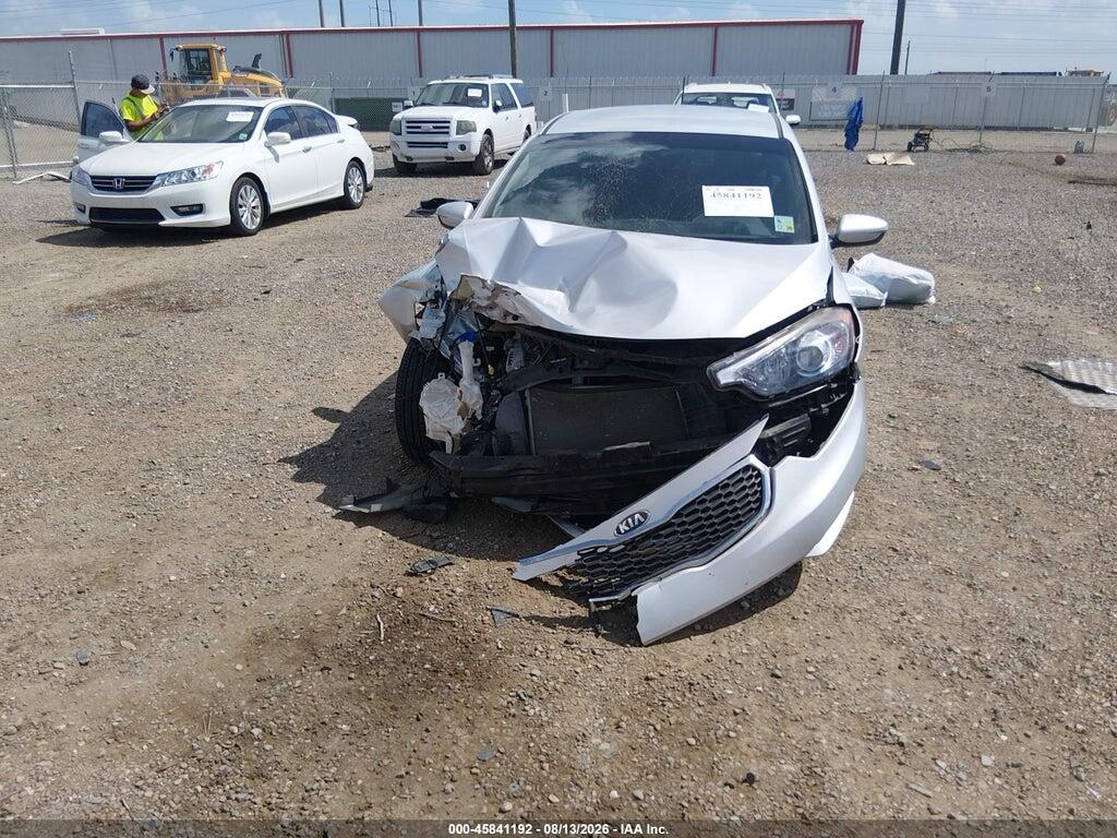 KNAFX5A82G5546879 2016 KIA FORTE photo no. 6