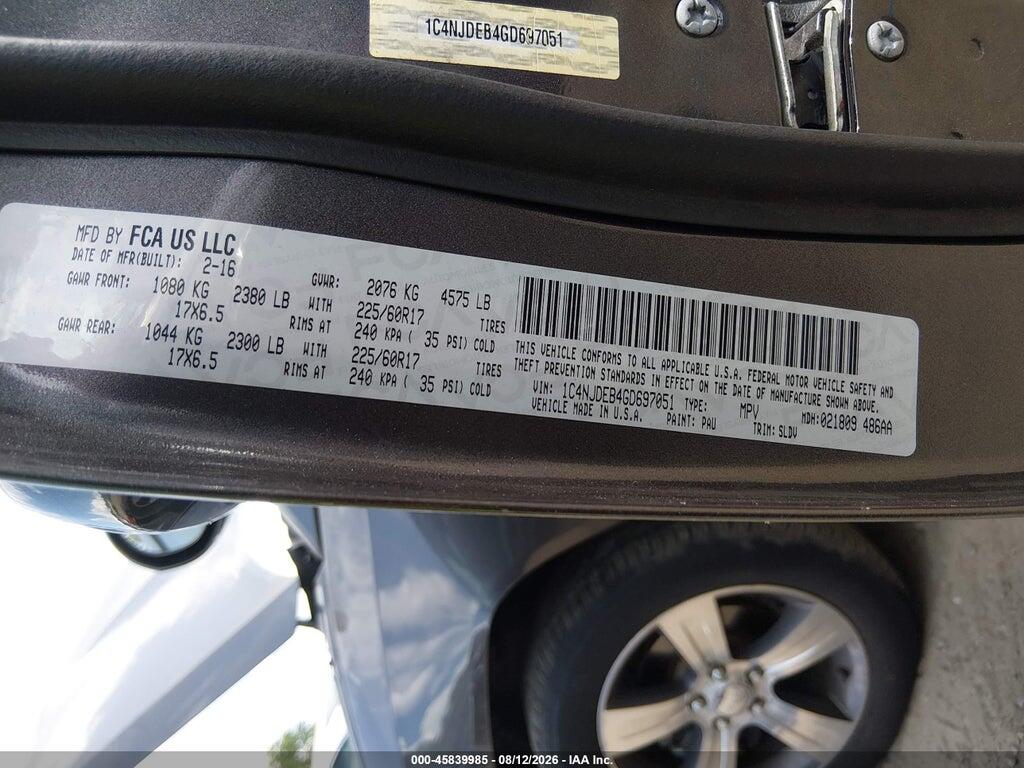 1C4NJDEB4GD697051 2016 JEEP COMPASS photo no. 9