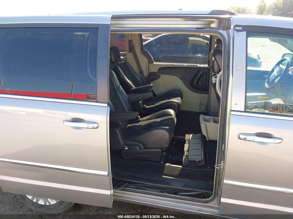 2C4RC1JG6GR136066 2016 CHRYSLER TOWN & COUNTRY photo no. 8
