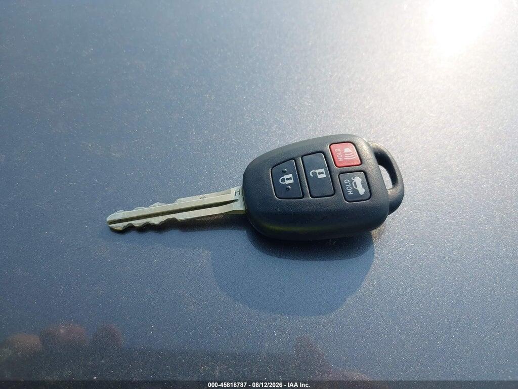 4T1BF1FK0GU139291 2016 TOYOTA CAMRY photo no. 11