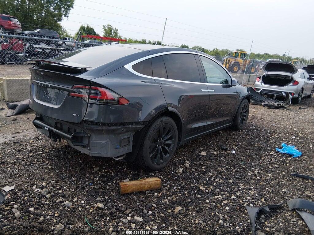 5YJXCBE29GF014373 2016 TESLA MODEL X photo no. 4