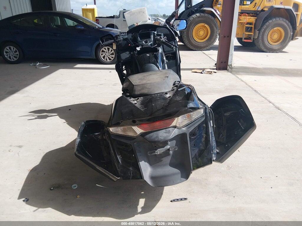 JH2SC6816GK300275 2016 HONDA GL1800 photo no. 6
