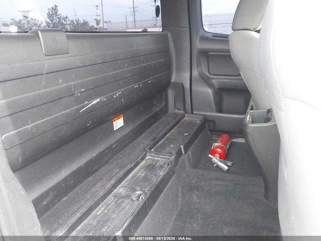 5TFRX5GN2GX062518 2016 TOYOTA TACOMA photo no. 8