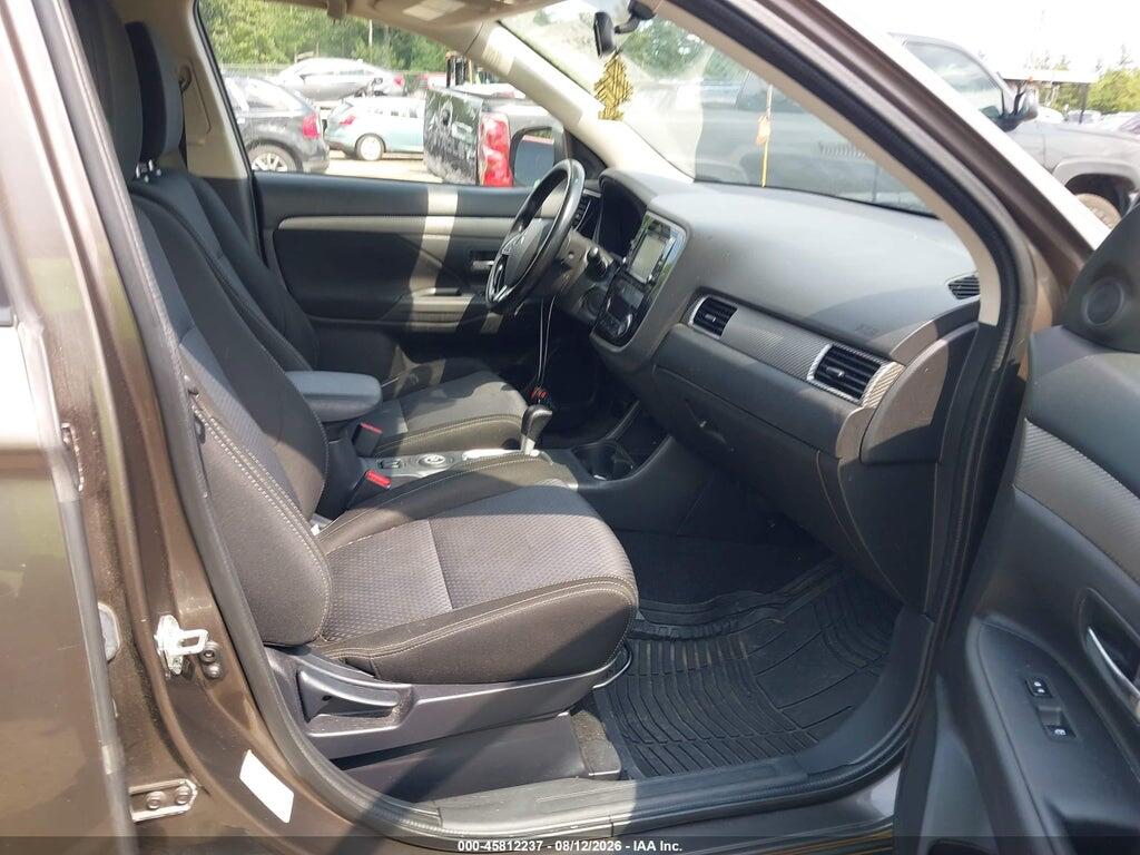 JA4AZ3A38GZ039388 2016 MITSUBISHI OUTLANDER photo no. 5
